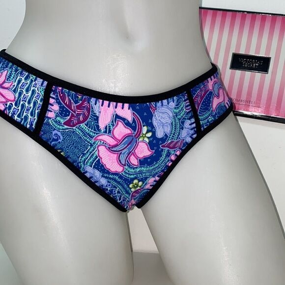 🔥VICTORIA SECRET swimsuit bottom bikini SZ Small  NEW - Picture 1 of 5